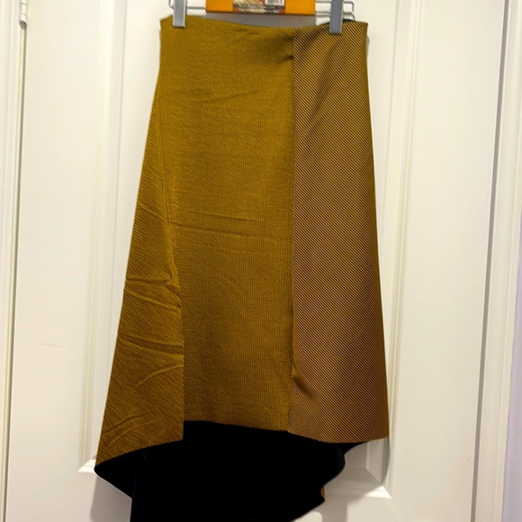 High-Low A-Skirts - Picture 1 of 3